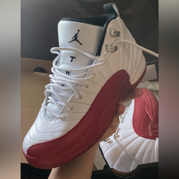 Jordan 12 - Picture 4 of 7